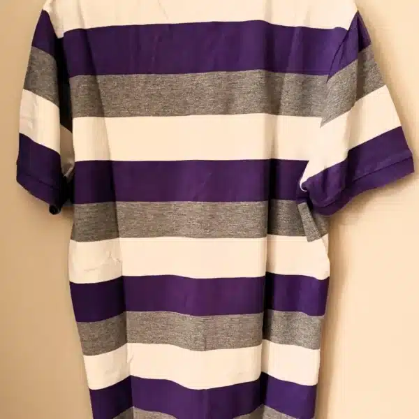 Polo Vintage Manga Curta – Roxo, Cinzento e Branco