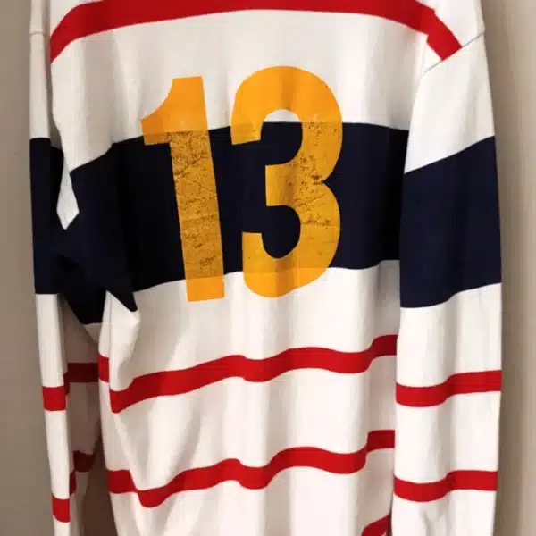 Polo Rugby Vintage – Branco, Azul Marinho e Vermelho